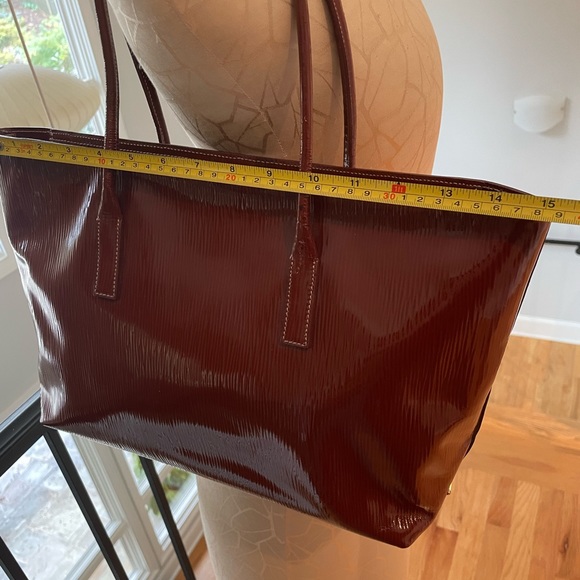 Prada Rust Patent Leather Shoulder Bag WITH AUTHENTICITY CARD - Picture 5 of 14